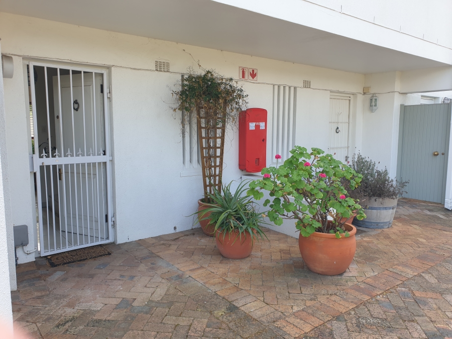 To Let 3 Bedroom Property for Rent in Diep River Western Cape